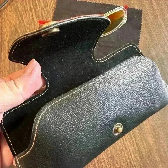 Colossein Sunglasses. Clear Face. Pink Arms And Pink Reflective Lenses. Case - Picture 6 of 10